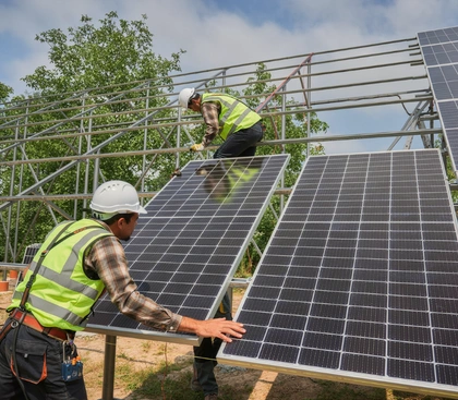 Professional solar panel installation service in Los Angeles by Solar Panel Pro LA